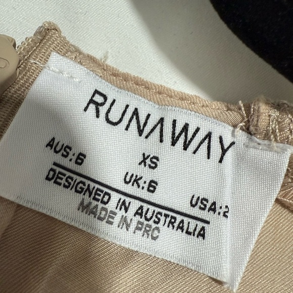 Runaway The Label Champagne Satin Maxi Dress with Belt, Size XS / US 2‎ - Picture 5 of 7